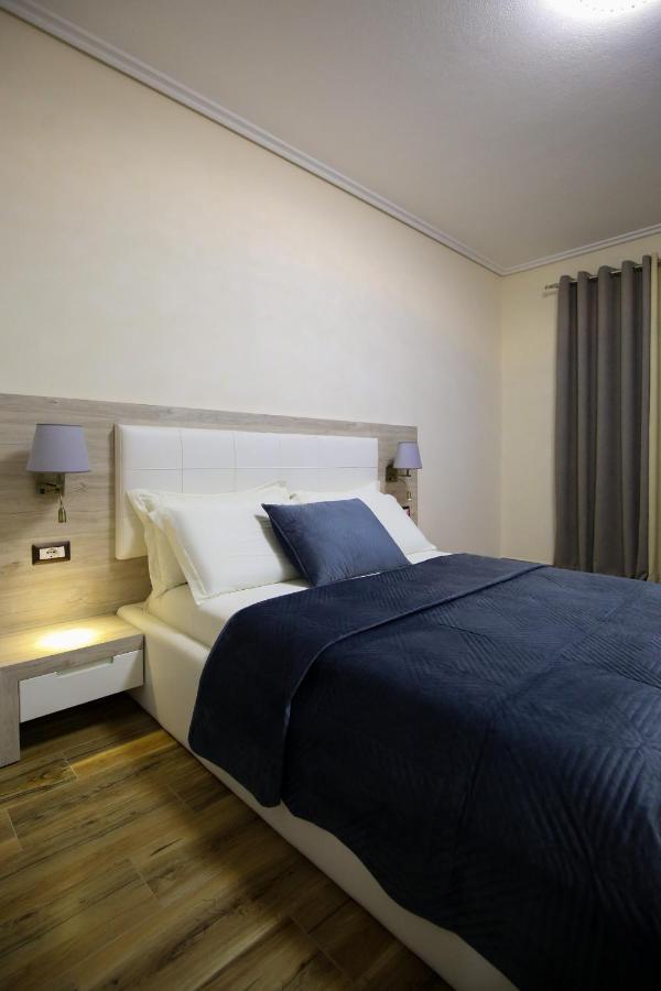 Hotel Vd Roleks Vlore Room photo