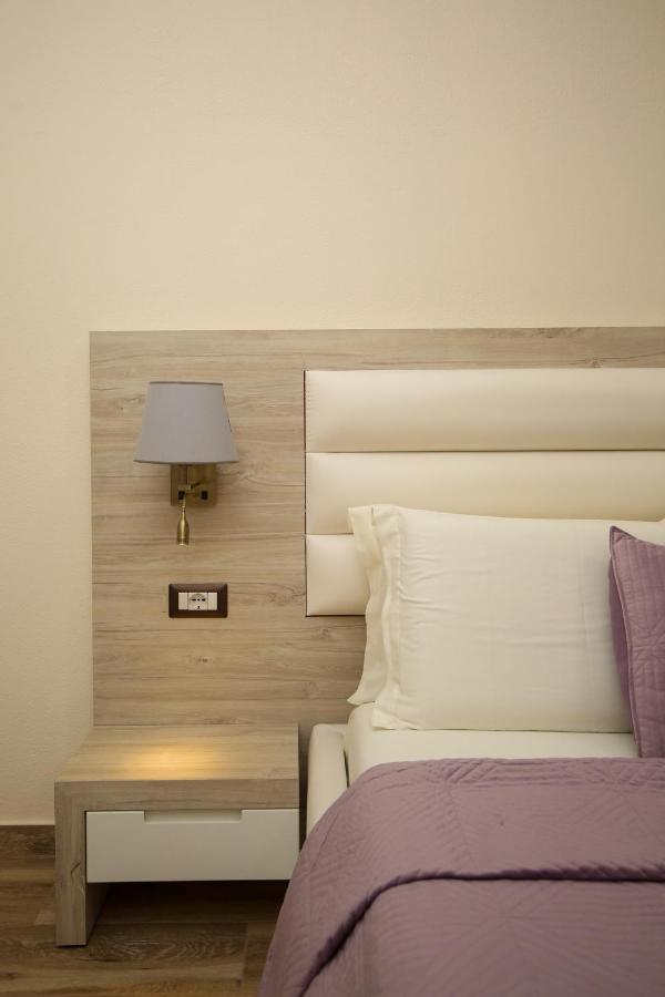 Hotel Vd Roleks Vlore Room photo
